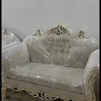 ست مبل ۷نفره و ۲عدد عسلی ومیز وسط و بوفه