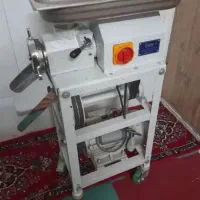 لوازم آشپزخانه. رستورانی وفست فودی...