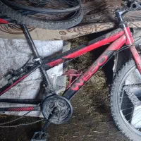 دوچرخه دوعد لاستیک میخاد