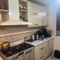 کابینتmdf از دیوار باز شده سالم.سینک.شیر.هود بیمکس