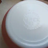 کاسه پیرکس آمریکایی قدیمی