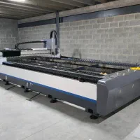 برش لیزر 6 کیلووات 6متری