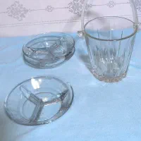 تعدادی ظروف اشپزخانه