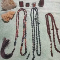 انگشتر و تسبیح و سنگ