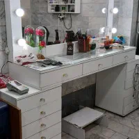 تعدادی لوازم ارایشگاه مردانه