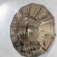 ساعت آینه ای