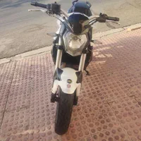 بنلی 250|موتورسیکلت|پرند, فاز ۲|دیوار