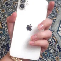 ایفون ۱۱ نرمال شیک
