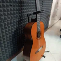 گیتار یاماها C70