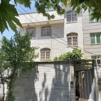 ۱۶۰ متر دربستی ، پرچم