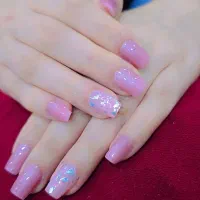کاشت مژه و ناخن