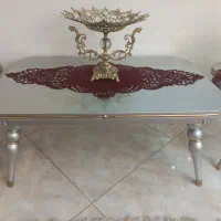 میز جلو مبلی و تلویزیون