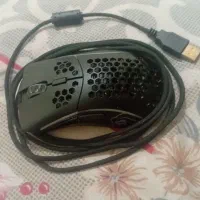 موس و هدفون