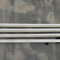 تعدادی قاب مهتابی و هالوژن و دیگر وسایل|لامپ و چراغ|اصفهان, باغ فدک|دیوار