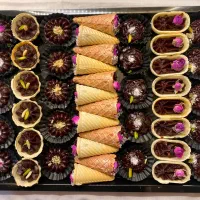 حلوا و خرما مخصوص مجالس و مناسبت‌ها،بسته‌بندی لوکس
