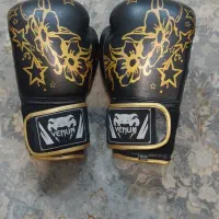 دستکش بوکس|تجهیزات ورزشی|رشت, پیرکلاچای|دیوار