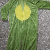 تنپوش عروسک قورباغه ۵تا۸ ساله تمیز و سالم