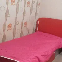 تخت  و تشک نوجوان