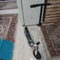 یک عدد اسکوتر