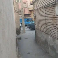 حیاط در بارنج