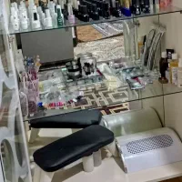 وسایل کاشت ناخن جدا هم میفروشم