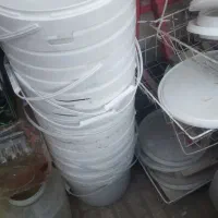 تعدادی سطل پنیر ده کیلو