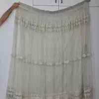 پرده گل دار بهمراه زیر پرده دوخته شده