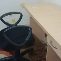 میز و صندلی