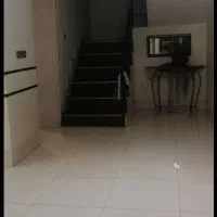 تخت-پایین-خوابگاه-تایم-آزاد