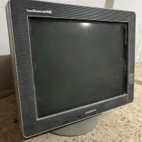 مانیتور قدیمی