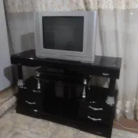 تلویزیون همرا میز سالم