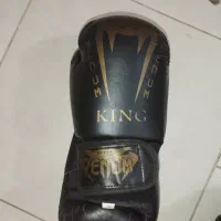 دستکش بوکس و ساق بند
