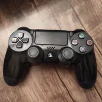 دسته ps4 کاملا اورجینال سالم