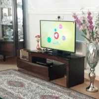 میز تلویزیون در حد فروش فوری و فوق العاده