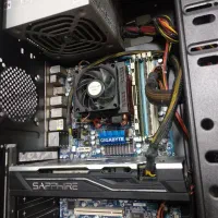 کیس ۴ هسته ایی و کارت گرافیک Rx470