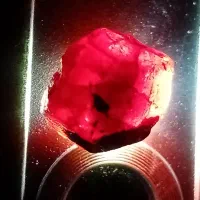 یاقوت برمه|جواهرات|همدان, |دیوار