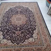 دوتا فرش ۹متری ویکی ۶ متری همش با هم ۱۵ میلیون