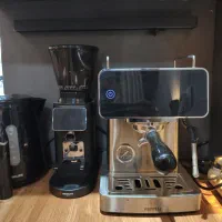 فروش قهوه ساز و آسیاب در حد خیلی تمیز