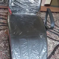 دوعددصندلی ارایشگاه زنانه سالم درحدنو قیمت۲میلیون