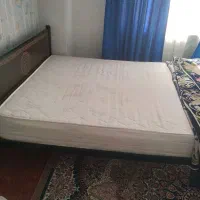 تخت دو نفره فرفورژه با چوب و تشک دو نفره رویال