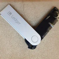 کیف پول سخت افزاری لجر نانو ایکس (ledger nano x)|قطعات و لوازم جانبی رایانه|اصفهان, آبشار|دیوار