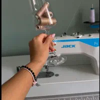 دوزنده لباس بچگانه