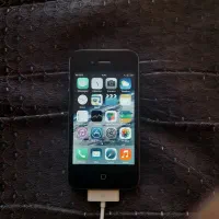 گوشی آیفون ۴|موبایل|شهرکرد, |دیوار