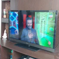 میزتلوزیون بزرگ و جادار