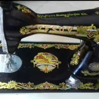 چرخ خیاطی قدیمی