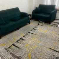 مبل ۵ نفره و فرش ۶ و ۴ متری