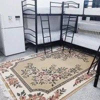 پانسیون،خوابگاه دخترانه،آسمان