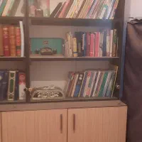 کتابخانه و کمد و میز کامپیوتر در حد بسیار تمیز|کتابخانه، شلف، قفسههای دیواری|تهران, نبی اکرم|دیوار