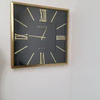 ساعت دیواری