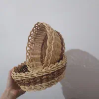 سبد نان و میوه